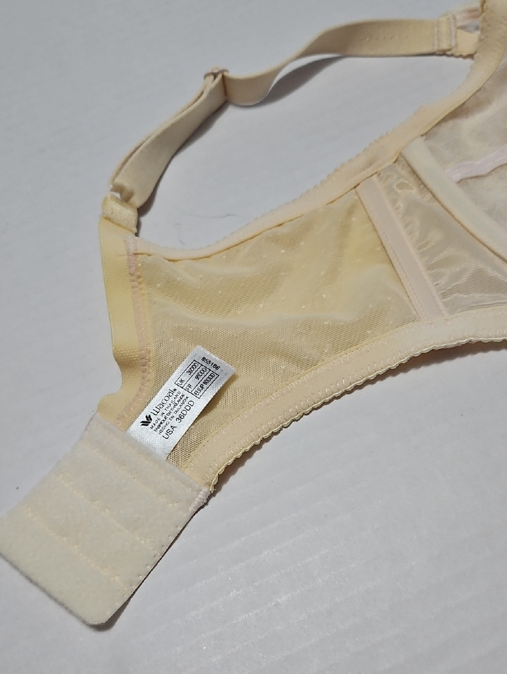 Wacoal Sheer Lace Underwire Bra in Cream Size 36DDD - Picture 3 of 8